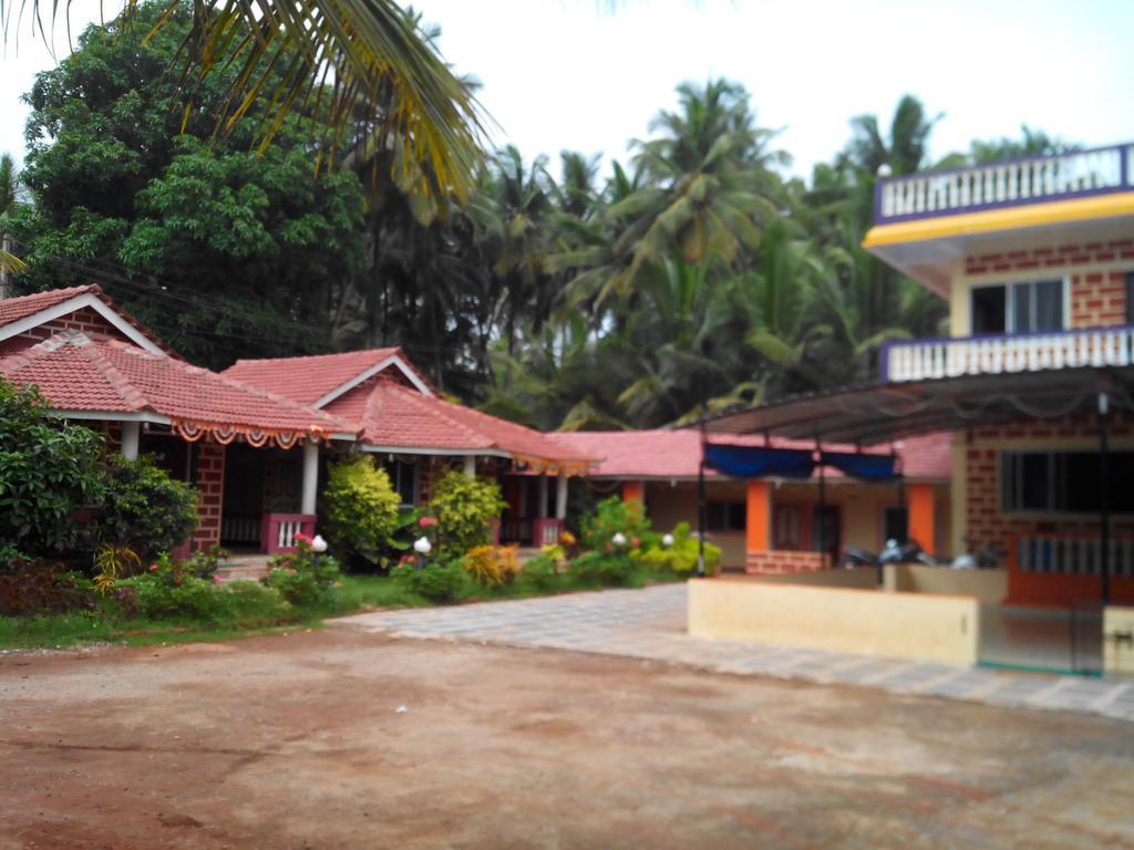 Yash Garden Residency Hotel Ganpatipule Luaran gambar